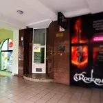 Kghn Wyszynskiego 12 Brama Portowa Lägenhet *