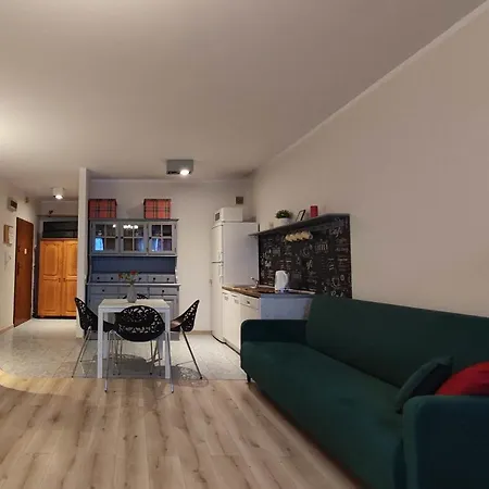 Kghn Wyszynskiego 12 Brama Portowa