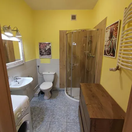 Kghn Wyszynskiego 12 Brama Portowa *