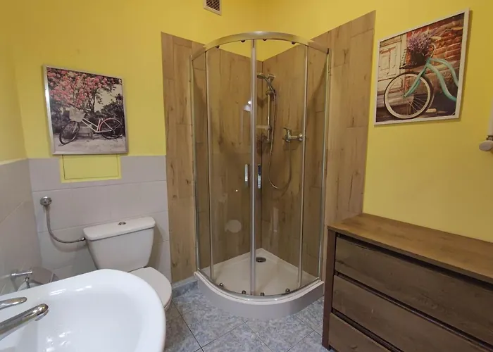 Kghn Wyszynskiego 12 Brama Portowa *