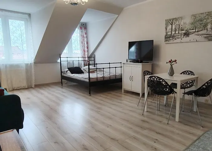 아파트 Kghn Wyszynskiego 12 Brama Portowa 슈체친