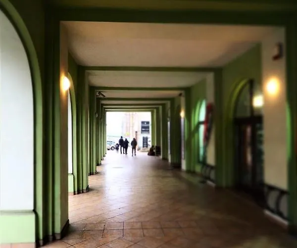 Kghn Wyszynskiego 12 Brama Portowa 슈체친